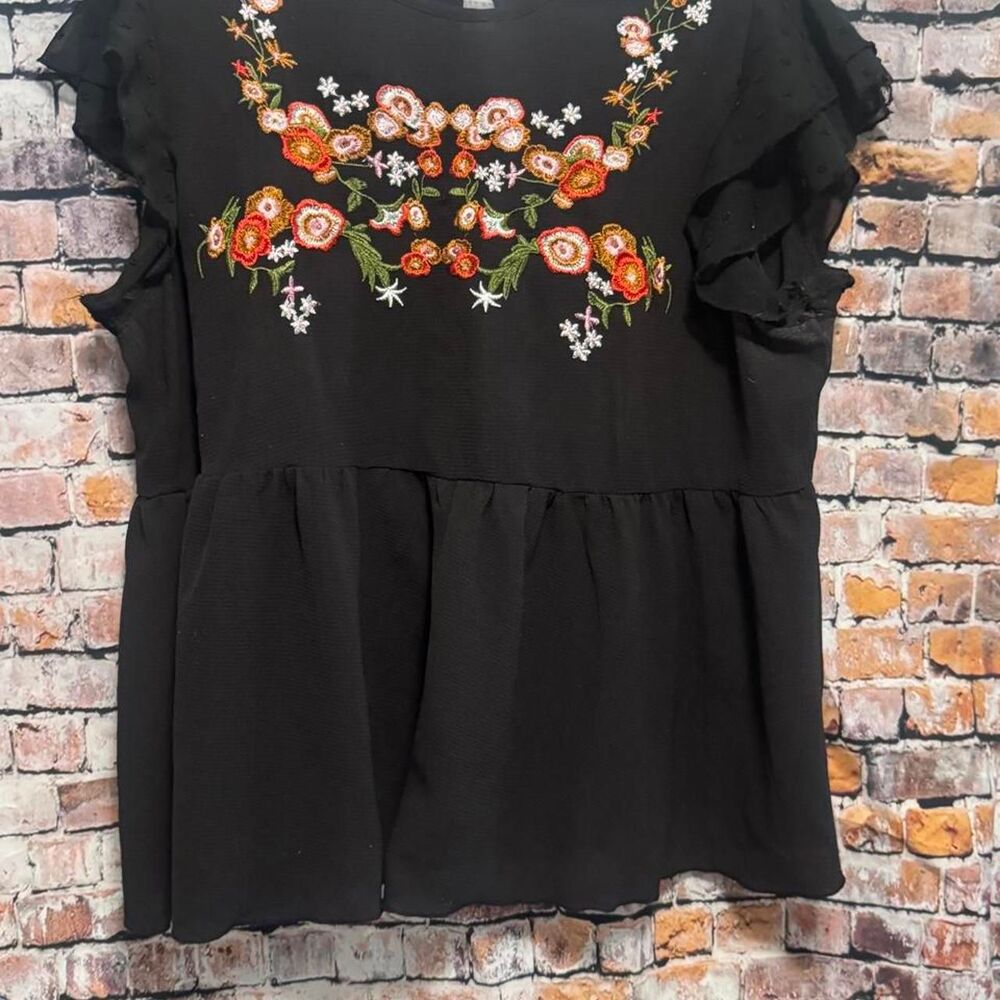 Women's Black Floral Embroidered Blouse